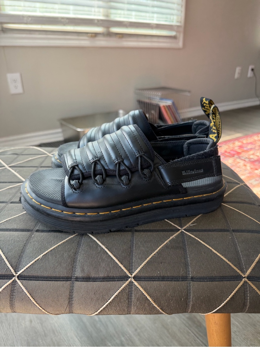 Dr. Martens Suicoke Mura Leather sandals M7/W8.5